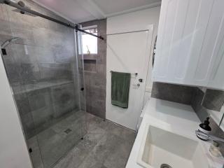 Coastal Retreat..entertainers delight - 1