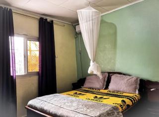 Appartement meublé JAUNE - 4