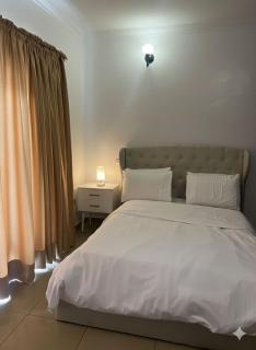 Beautiful Cosy 3 Bedroom in the Heart of Ikoyi, Lagos - 4