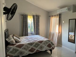 New Cozy Entire home 2 Bedroom- AC, Wifi, 24 hour Security in Private Gated Community - 9
