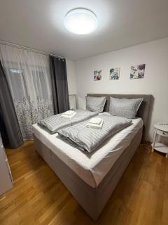 Celý dům v klidné části města, parkování zdarma - 6