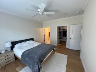 Modern 3BR 3BA Condo Spacious and Upscale - 1