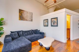 Explore Corktown Updated Loft Next to Riverwalk! - 6