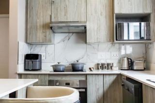 The Sandton Royal - 8