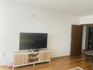 Një apartament i gjerë dhe mjaft i madh - 9