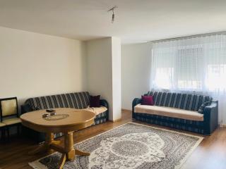 Një apartament i gjerë dhe mjaft i madh - 7