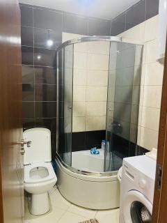 Një apartament i gjerë dhe mjaft i madh - 6