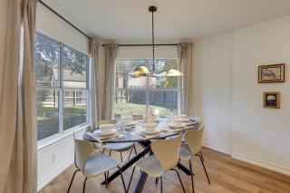 4 Mi to Six Flags Family Retreat in San Antonio! - 4