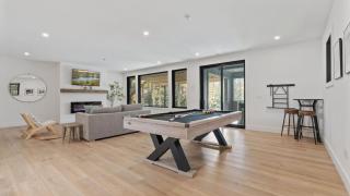 Forget-Me-Not by AvantStay Bold Lakefront Escape - 4