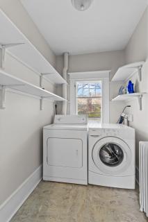 Midstream Premier 2BR Wi-Fi Parking - 1