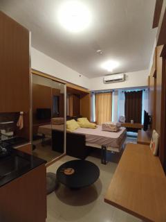 Gatotkaca Hotels - 1