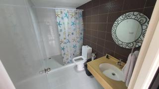 Amazing 2 bedrooms, near MRT Ratchada, Bangkok - 3