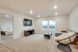 Walk to The Plains Golf Course Getaway in Cheney! - 7