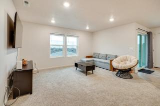 Walk to The Plains Golf Course Getaway in Cheney! - 6