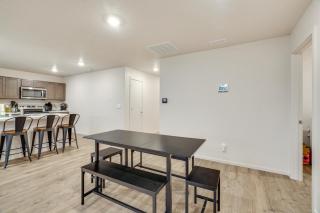 Walk to The Plains Golf Course Getaway in Cheney! - 3