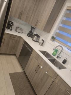 Cozy Comfort Homestaed-Near Airport - 1