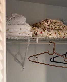 New Cozy Entire home 2 Bedroom- AC, Wifi, 24 hour Security in Private Gated Community - 1