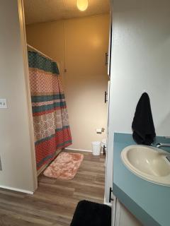 Master with Private Bathroom - 7