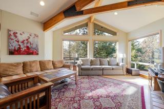 3 Mulligan Hot Tub on Private Deck - 7