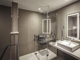 Novotel Cambridge North - 8