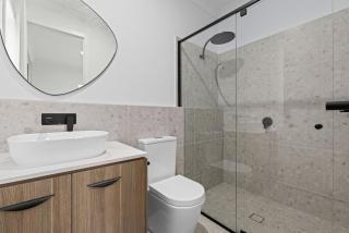 Luxe Coastal Retreat - 1