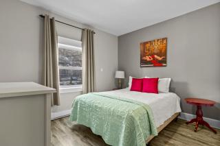 Cozy 1BR TV Wi-Fi Kitchen Nature View - 4