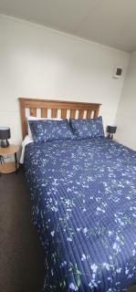 Misty Valley Hilltop Farmstay - Off Grid Retreat - 5