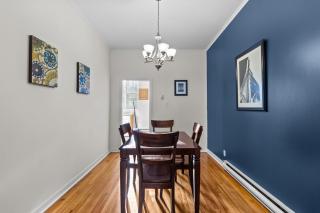 Charming 2BR Wi-Fi Off-Street Parking - 5