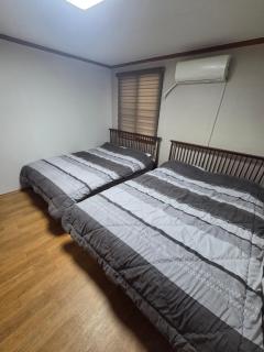 Park's Guesthouse B near Gwangalli beach in Busan - 4
