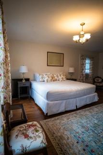 Twin Oaks Near Lake Wallenpaupack Historic Home - 7