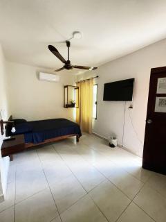 Beryllos Bacalar - 6