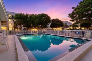 Pelican Gardens Villa - 8