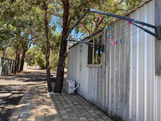 Modern spacious apartment, Airconditioned, WIFI & coffee machine - 3