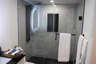 Large Walk-Out Private Apartment in Richmond Hill - 5