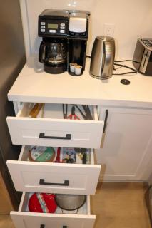 Luxury Brand-New Spacious Apartment in Richmond Hill - 3