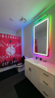 The 513 Flat 2! 1BR, 1Bath Apt with Pool and Riverfront View! Free Gated Parking! Only Steps from The banks & Stadiums! - 8