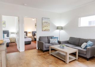 The Sundowner Cabin & Tourist Park - 2