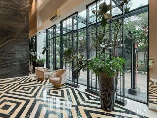 NEW Studio in Mampang with City View and Netflix - 7