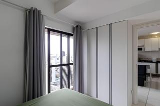 Prédio em frente ao shopping Estação - 1