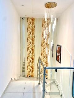 Cozy 2 Bed 2 Bathroom - 1