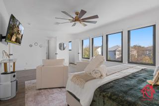 Georgian Oasis with Private Pool - An Irvie Home - 3