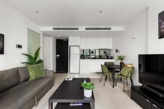 Flinders Retreat Apartment with Free Parking - 1