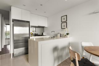 Free parking - 2 bedroom central CBD apartment - 5