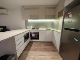 1408 Rose Lane Modern Two-Bedroom - 3