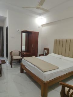Hotel Sohan Boarding and Lodging - 9