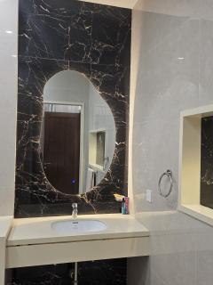 Cozy modern 3 bed house - 1