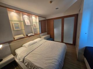Silom Sala Daeng Sathon Upscale Condo - 8