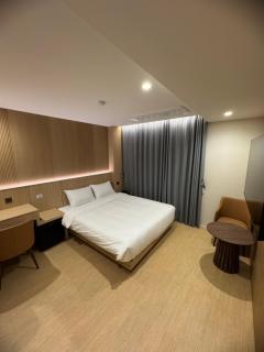 Golden Hotel 골든 호텔 - 0