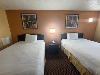 Nendels Inn & Suites Dodge City Airport - 7