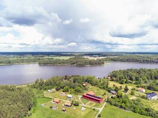 Modern Mini-Villa With Lake View On Bryggholmen - 9